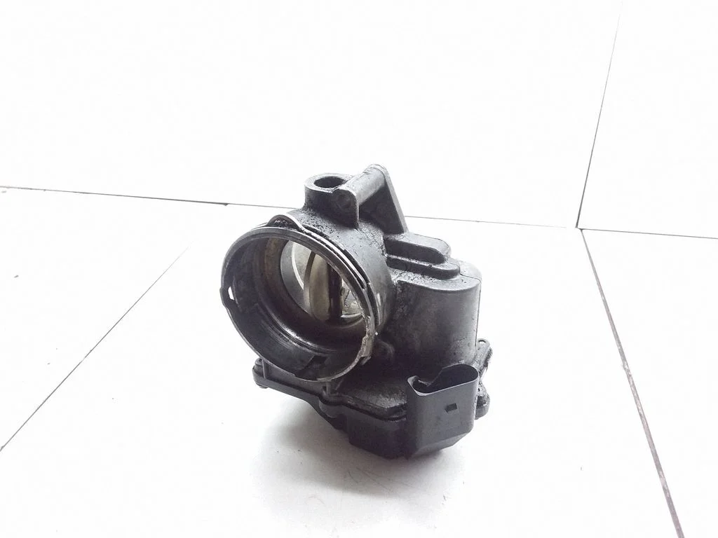 Throttle body valve – Volkswagen Passat B6 (2005-2010)