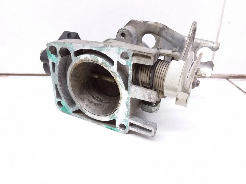 Throttle body valve – Ford Escort (1995-2004)