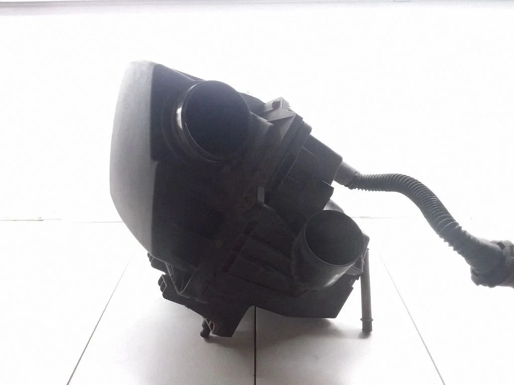 Air filter box 13340818