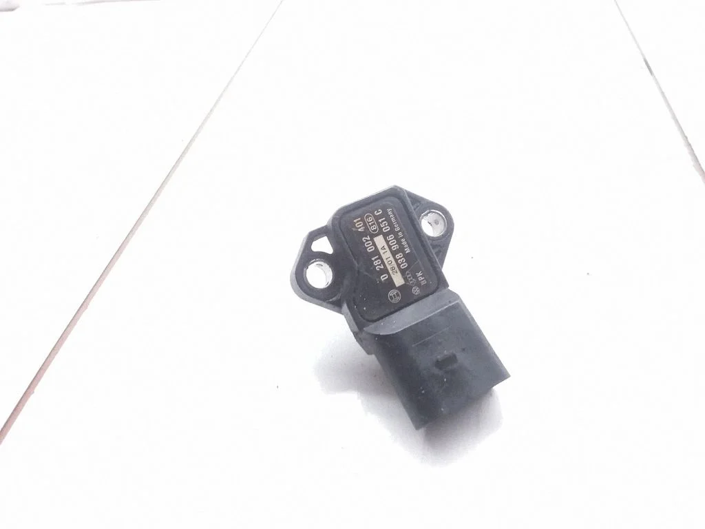 Air pressure sensor 038906051C