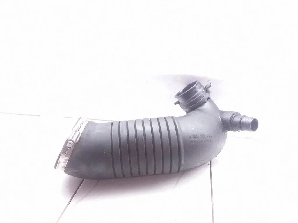 Šļūtene (-es)/ caurule (-es) – Volkswagen Passat B5.5 (2001-2005)