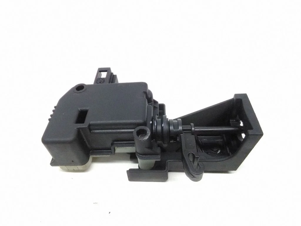 Fuel tank cap lock – Mercedes-Benz E-Class C207 W207 (2009-2017)