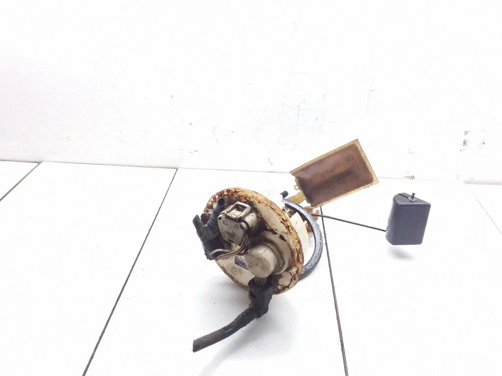 Fuel level sensor – Toyota Corolla Verso E121 (2001-2004)