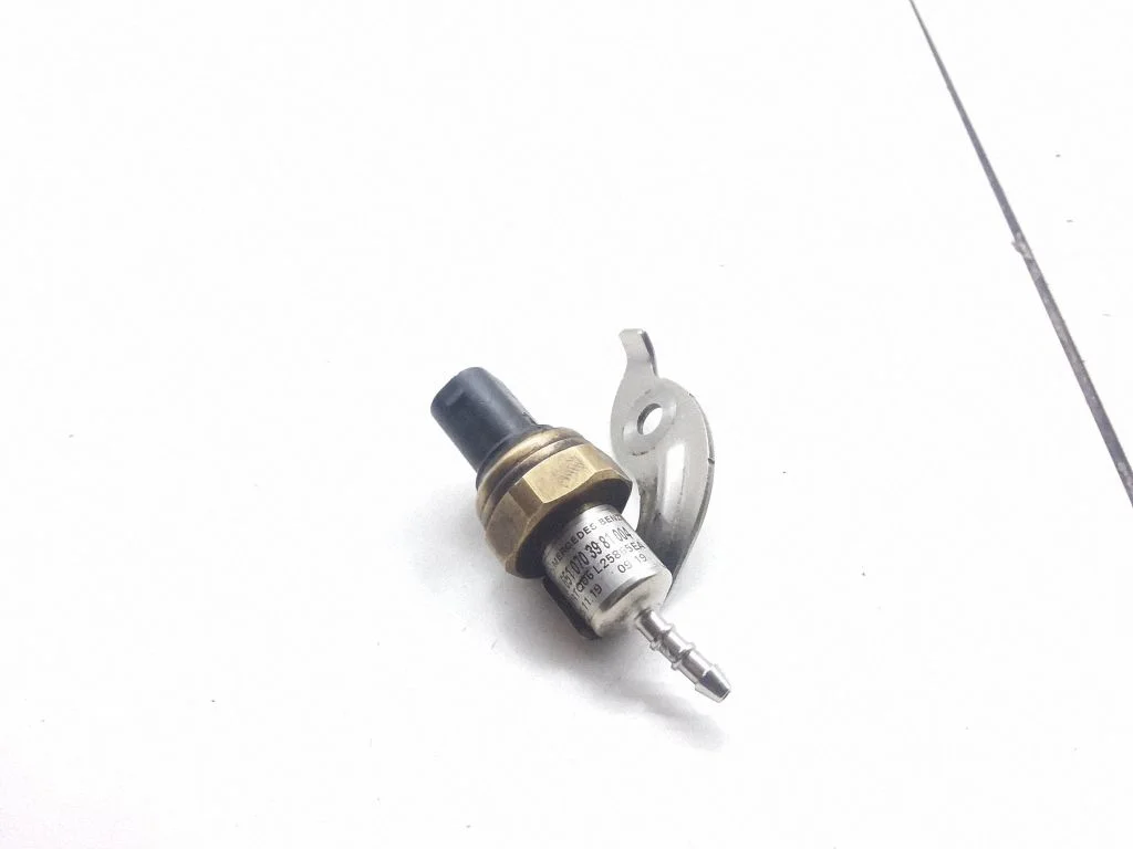 Fuel pressure sensor – Mercedes-Benz Sprinter W906 (2006-2018)