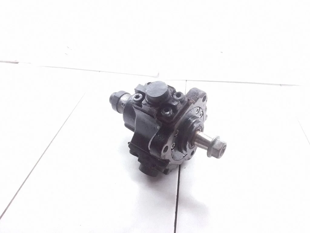 Kütuse kõrgsurvepump 96440341