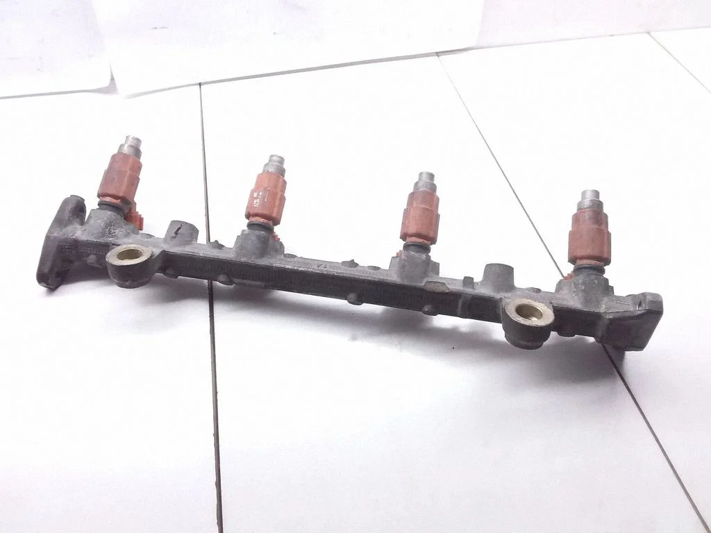 Degvielas maģistrālā caurule 731977F – Mitsubishi Carisma (2000-2004)