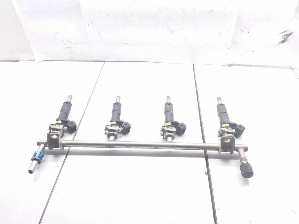 Pihustite (düüside) komplekt – Opel Vectra C (2005-2009)