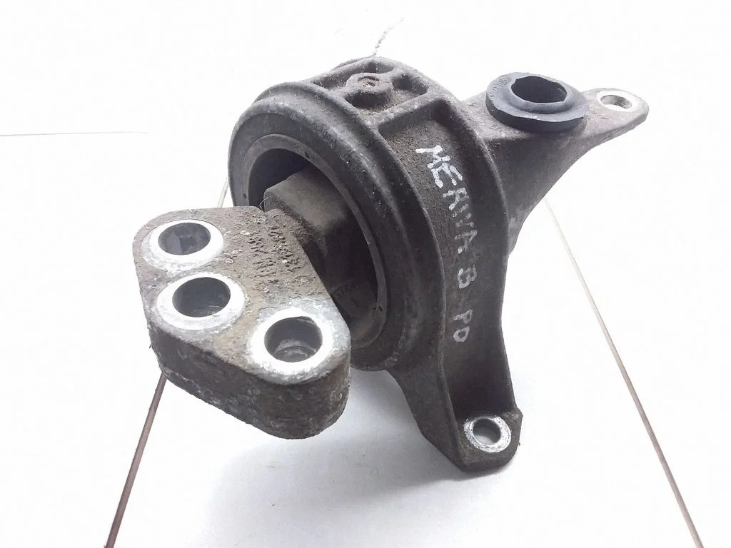 Engine mount bracket 210491214