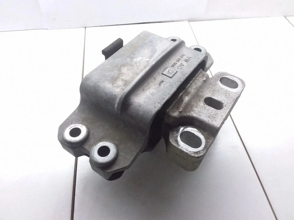 Mootoripadi 1K0199555CA – Skoda Yeti (5L) (2009-2017)
