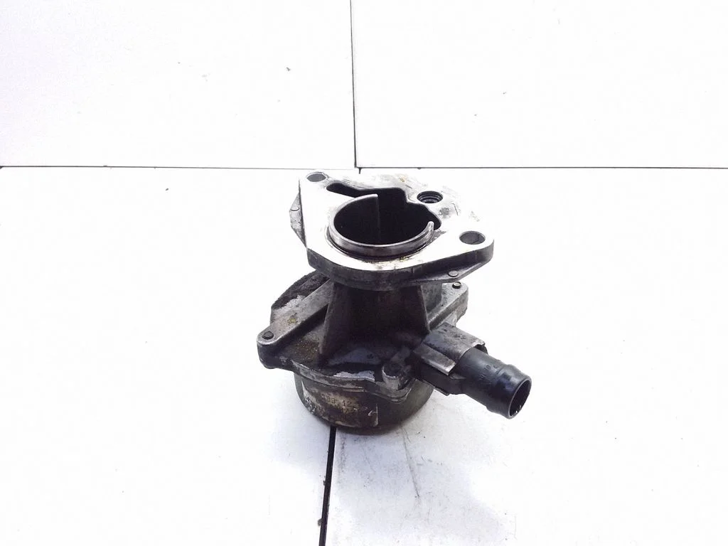 Engine mount vacuum valve – Renault Kangoo I (2003-2008)