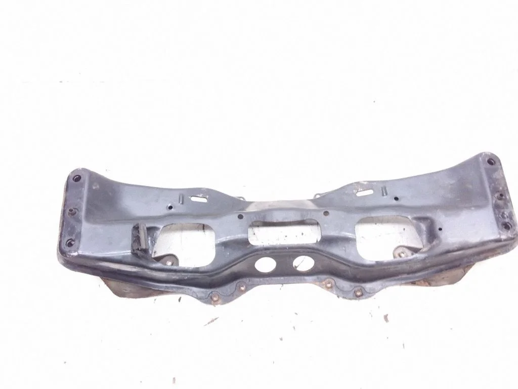 Front subframe – Subaru Outback (2007-2009)