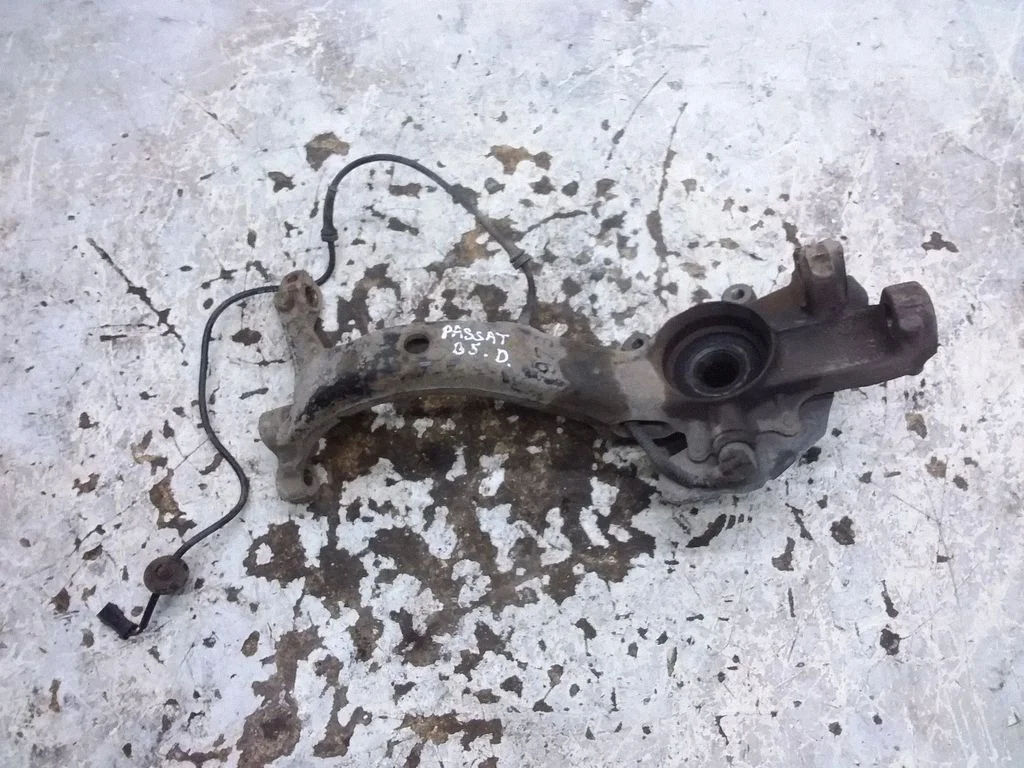 Front wheel hub – Volkswagen Passat B5 (1997-2000)
