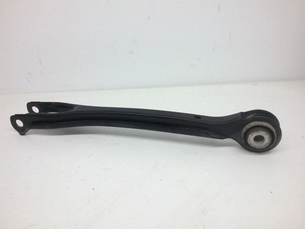 Rear control arm A2043521205