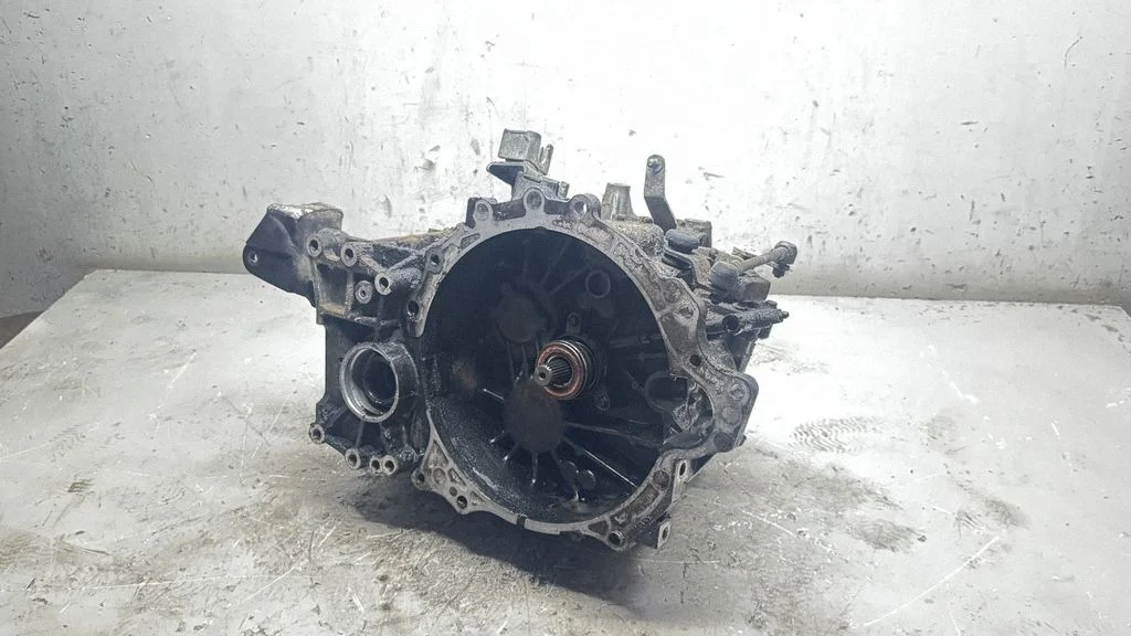 Manual 6 speed gearbox