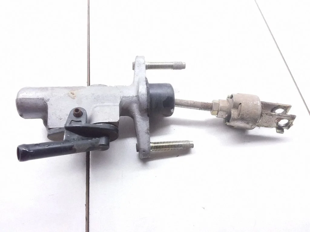 Clutch master cylinder 3145416010