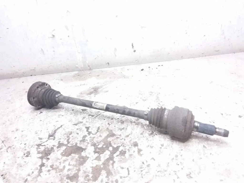 Rear driveshaft 7L0501201B