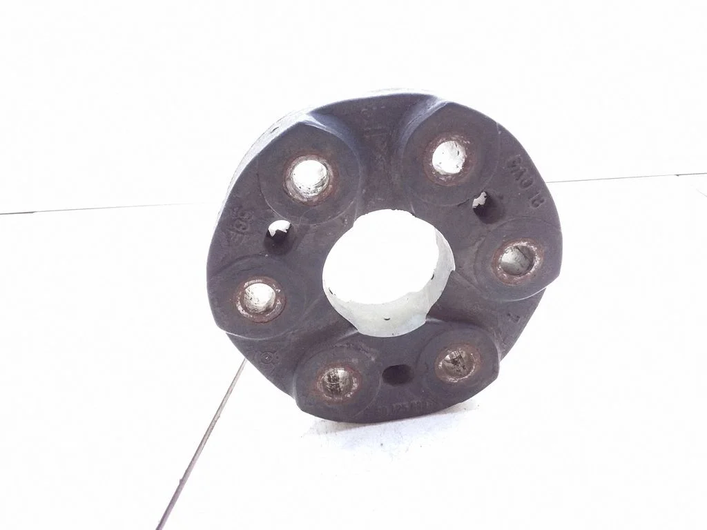 Rear prop shaft donut coupling/joint – Opel Omega B1 (1994-1999)