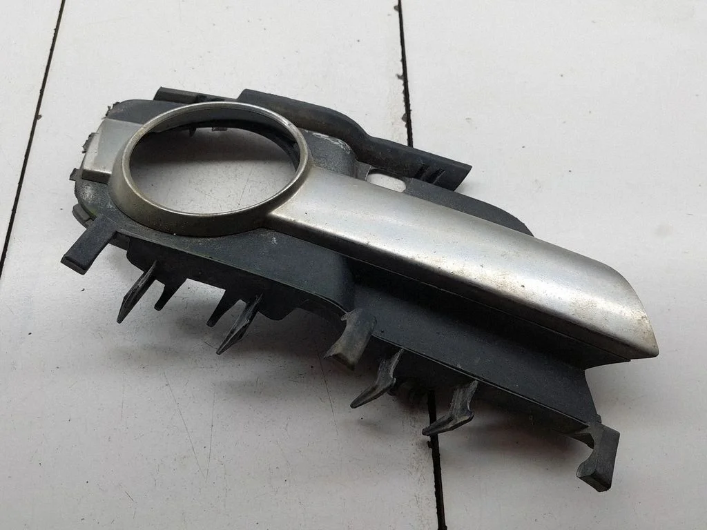 Front bumper lower grill – Opel Signum (2003-2008)