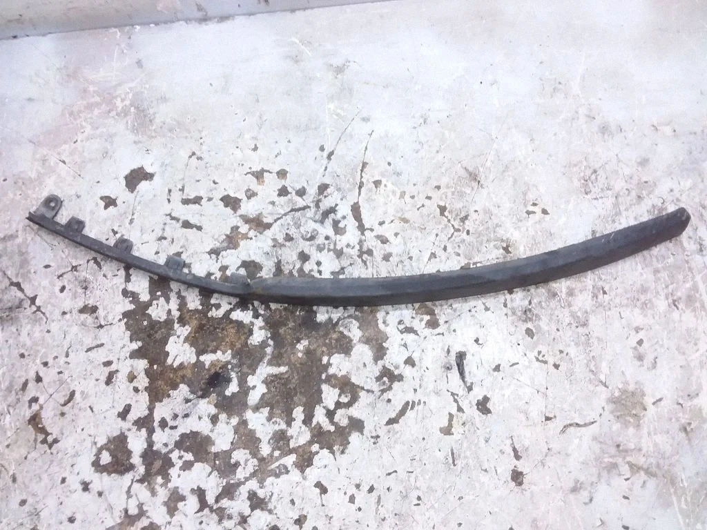 Front bumper lip 13267707