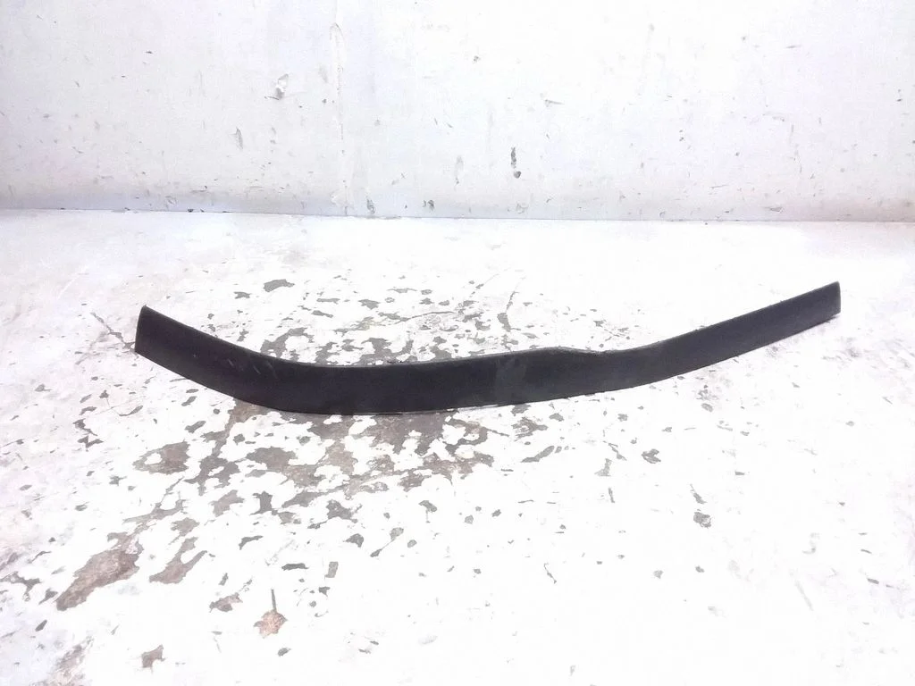 Front bumper lip 7685213060
