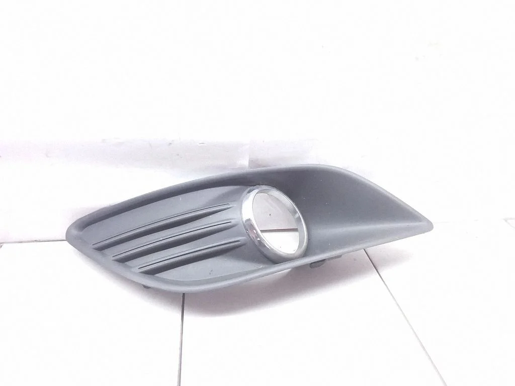 Udutule iluliist / võre – Ford Focus C-MAX (2003-2010)