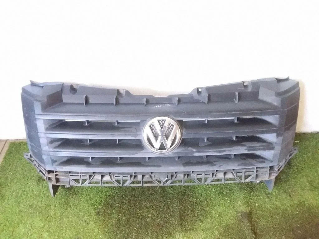 Augšējās restes – Volkswagen Crafter (2006-2016)
