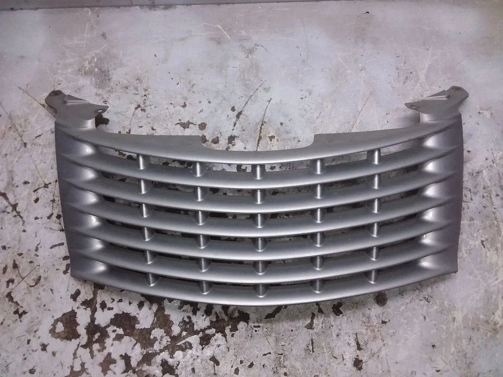Front bumper upper radiator grill 27784