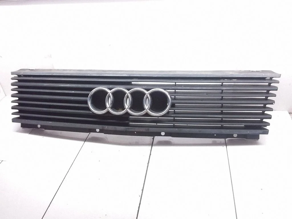 Front bumper upper radiator grill – Audi 100 200 5000 C3 (1982-1991)