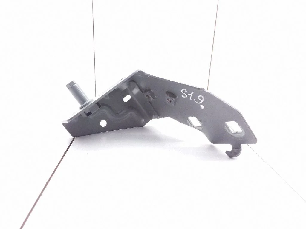 Fender mounting bracket – Renault Captur (2013-2020)