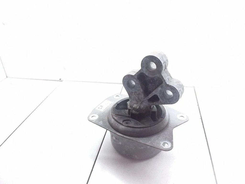 Gearbox mount – Opel Insignia A (2008-2017)
