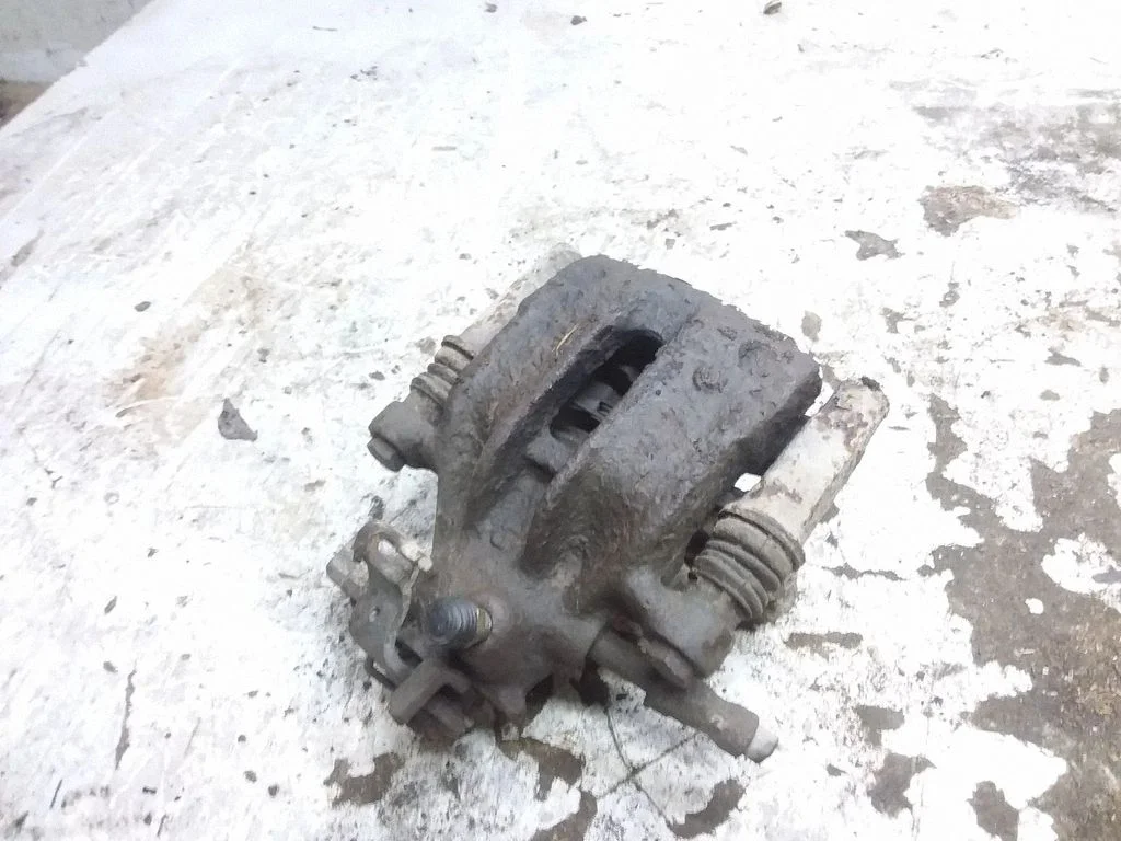 Tagumine pidurisadul – Volkswagen Sharan (2001-2010)