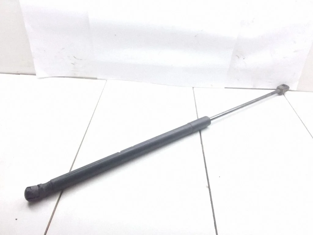 Tailgate/trunk strut/damper – Audi A3 S3 8P (2003-2012)