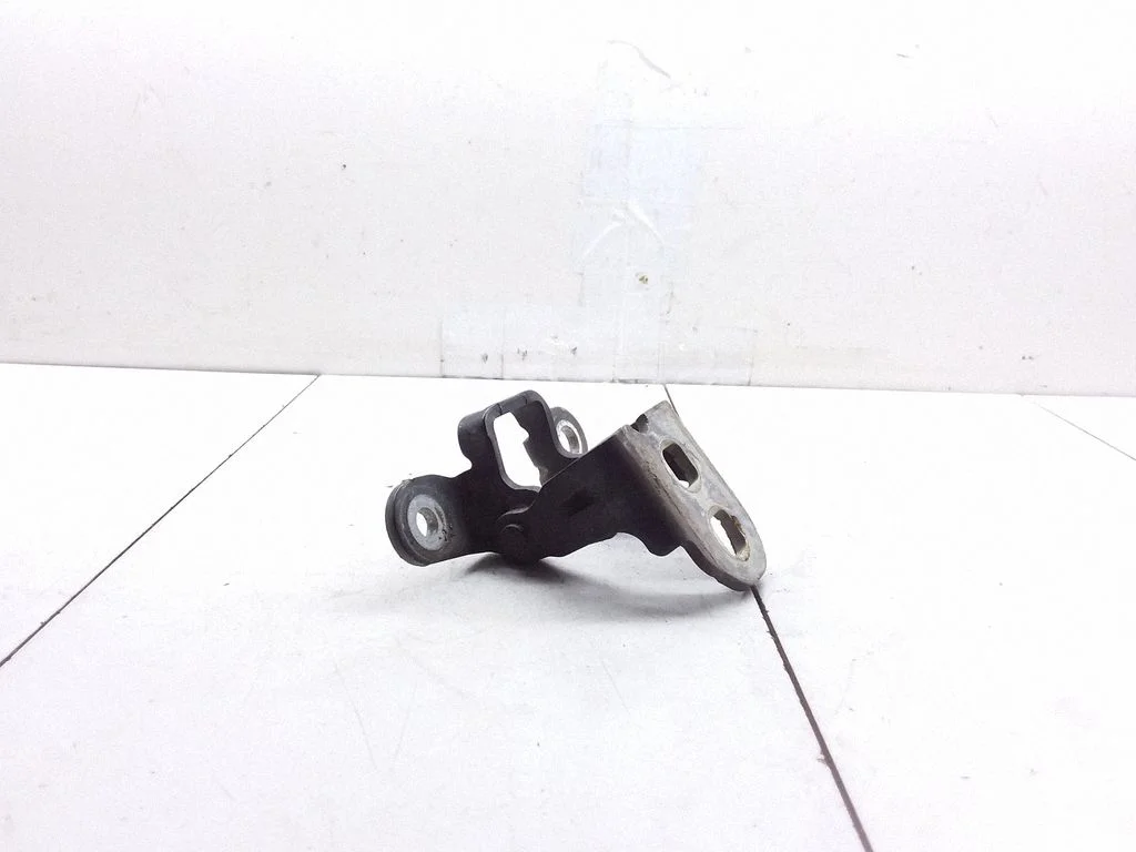 Front door upper hinge 256ABR