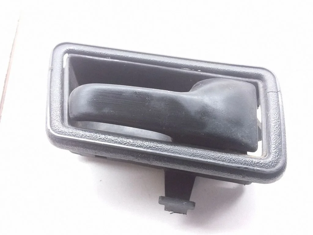 Esiukse sisemine käepide – Volkswagen Golf II (1984-1991)