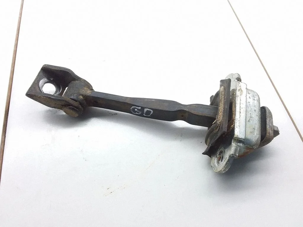 Tagaukse avamispiiraja – Skoda Octavia Mk2 (1Z) (2004-2013)