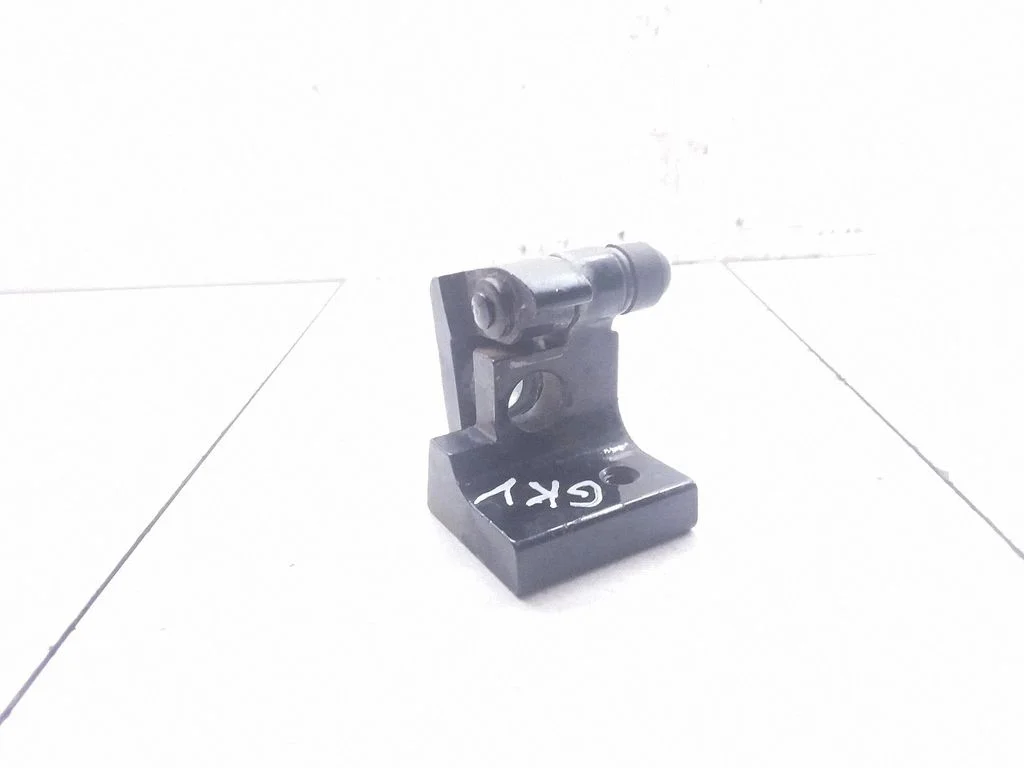 Rear door upper hinge – Volkswagen Touareg I (2002-2010)