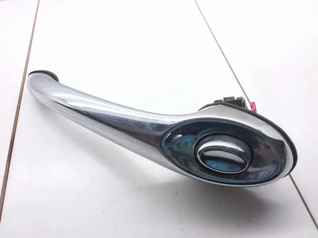 Rear door exterior handle 04724914AD