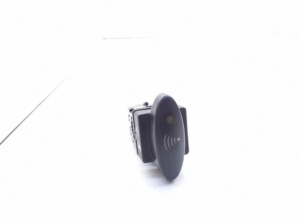 Switch for retractable tow bar – Citroen C5 (2001-2004)