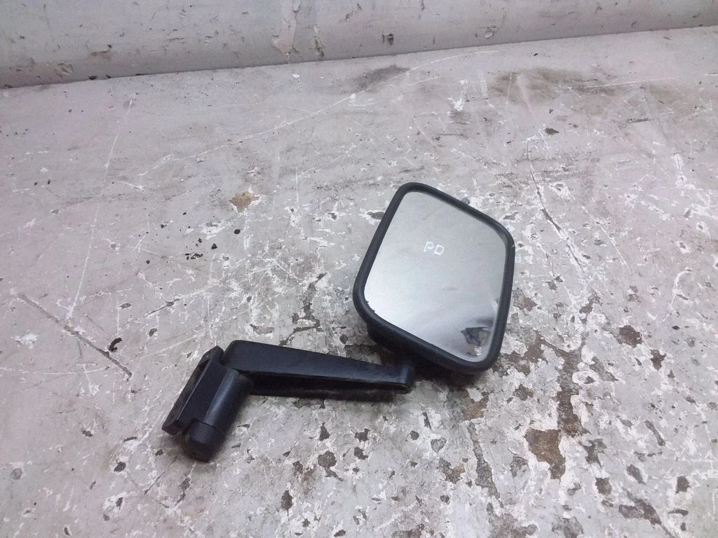 Mehaaniline välispeegel E200463
