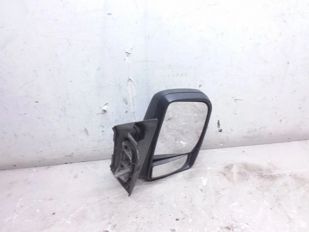 Mehaaniline välispeegel A9068106393