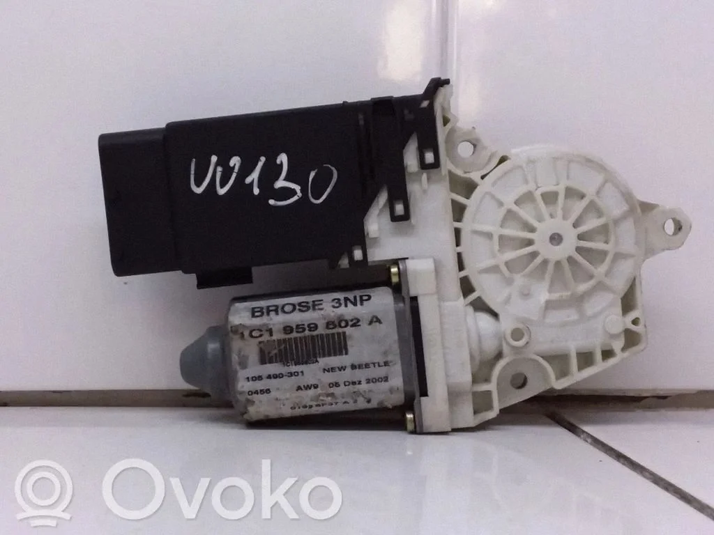 Esiukse aknatõstuki mootor – Volkswagen Golf IV (1998-2005)