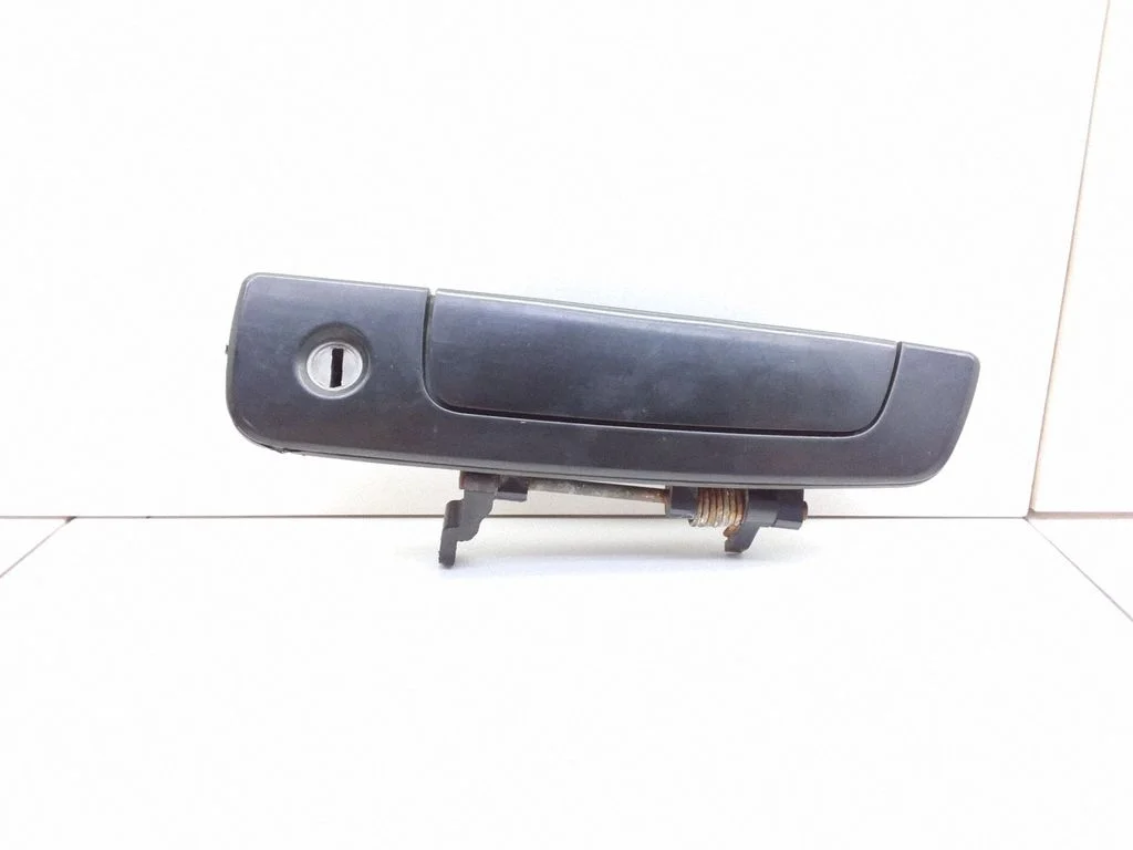 Front door exterior handle MR186321