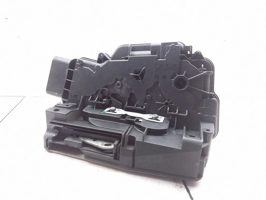 Sliding door lock BK2AV26413BA