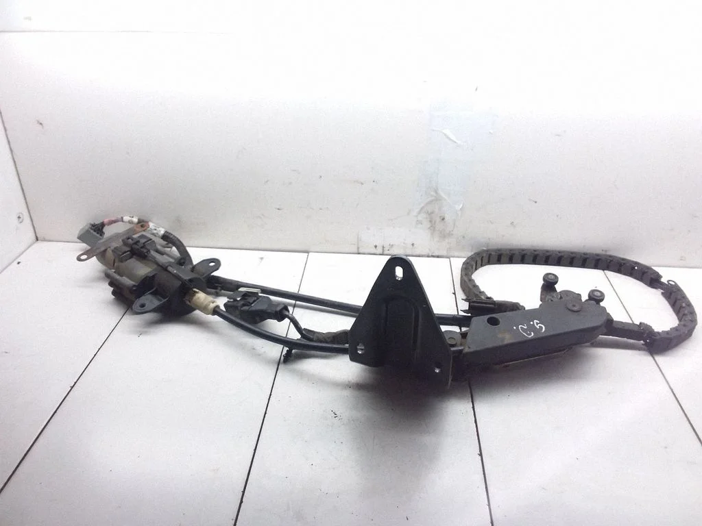 Sliding door lock – Chrysler Voyager (2004-2007)