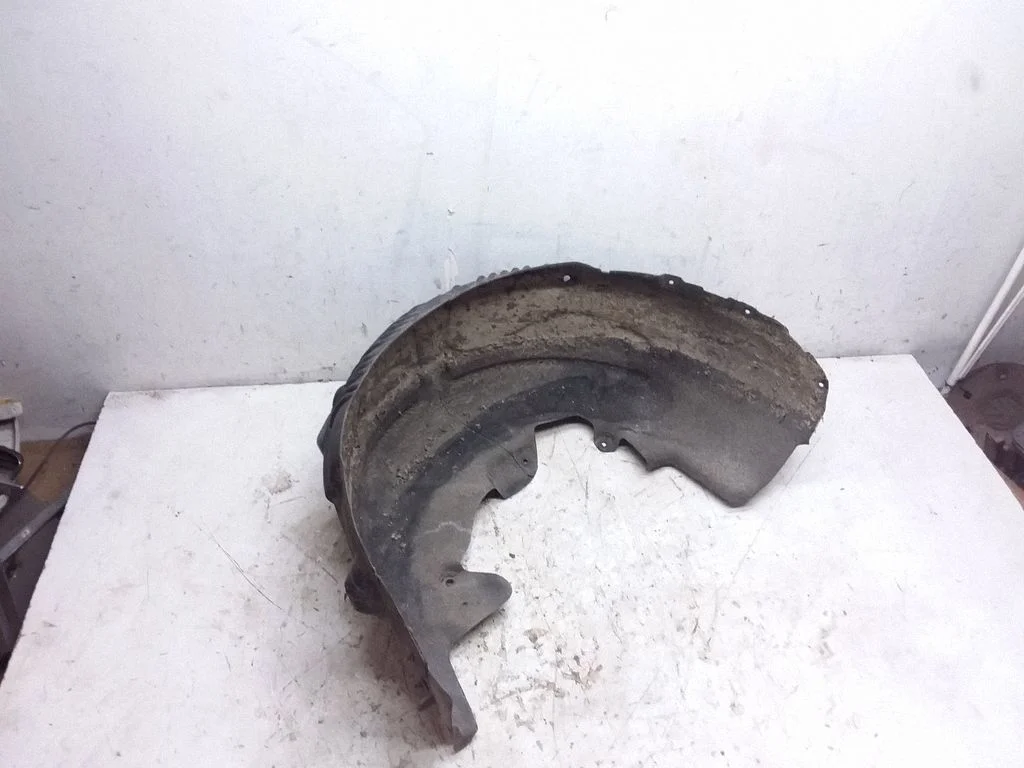 Rear arch fender liner splash guards A2136909104