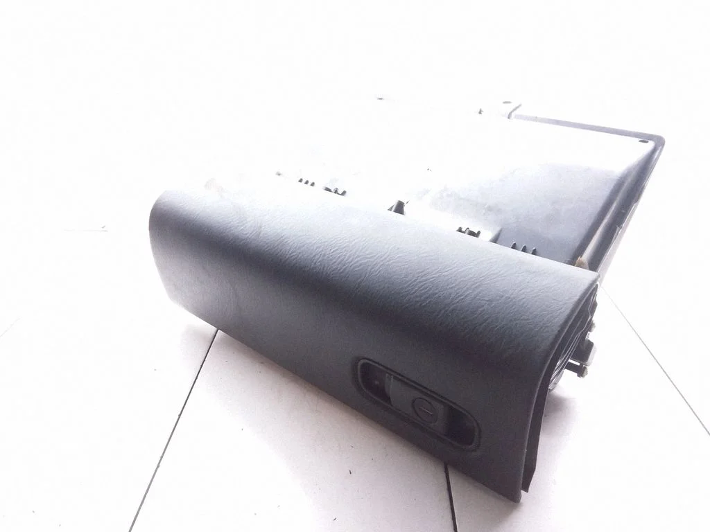 Glove box – Honda Accord (1994-1998)