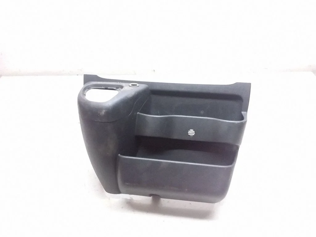 Pārnesumu pārslēga sviras apdare (plastmasas) – Renault Master III (2010-2024)