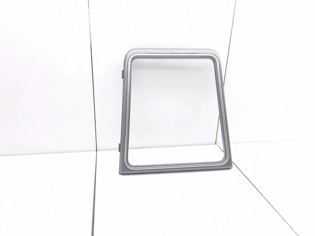 Gear shifter surround trim plastic – Opel Vectra C (2002-2005)