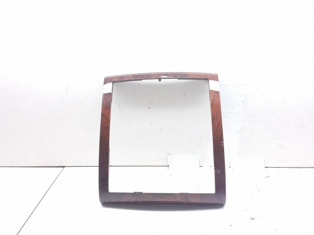 Center console decorative trim – Volkswagen Touareg I (2002-2010)