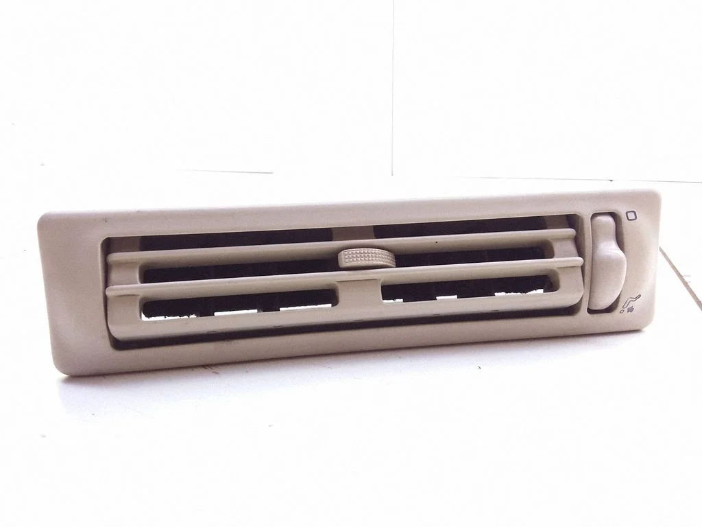 Rear air vent grill 703820963